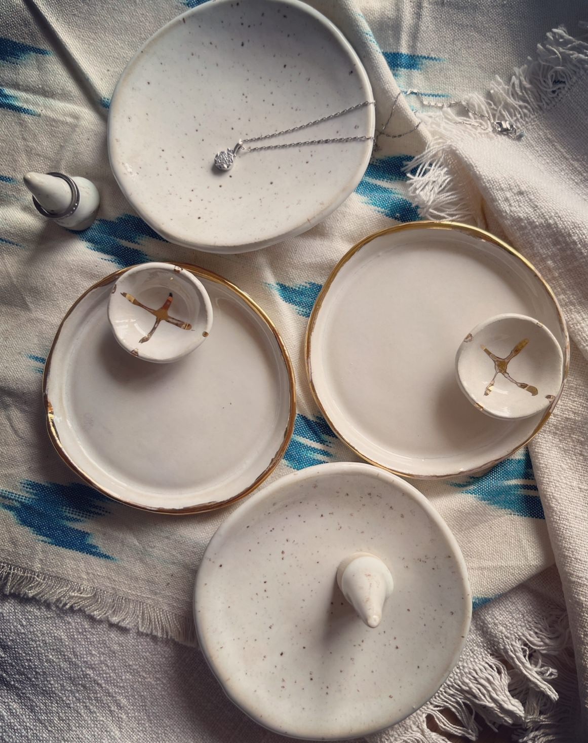 The Home Collection | White Pyrite Jewellery Dish with separate Ring Holder | Tor Pottery