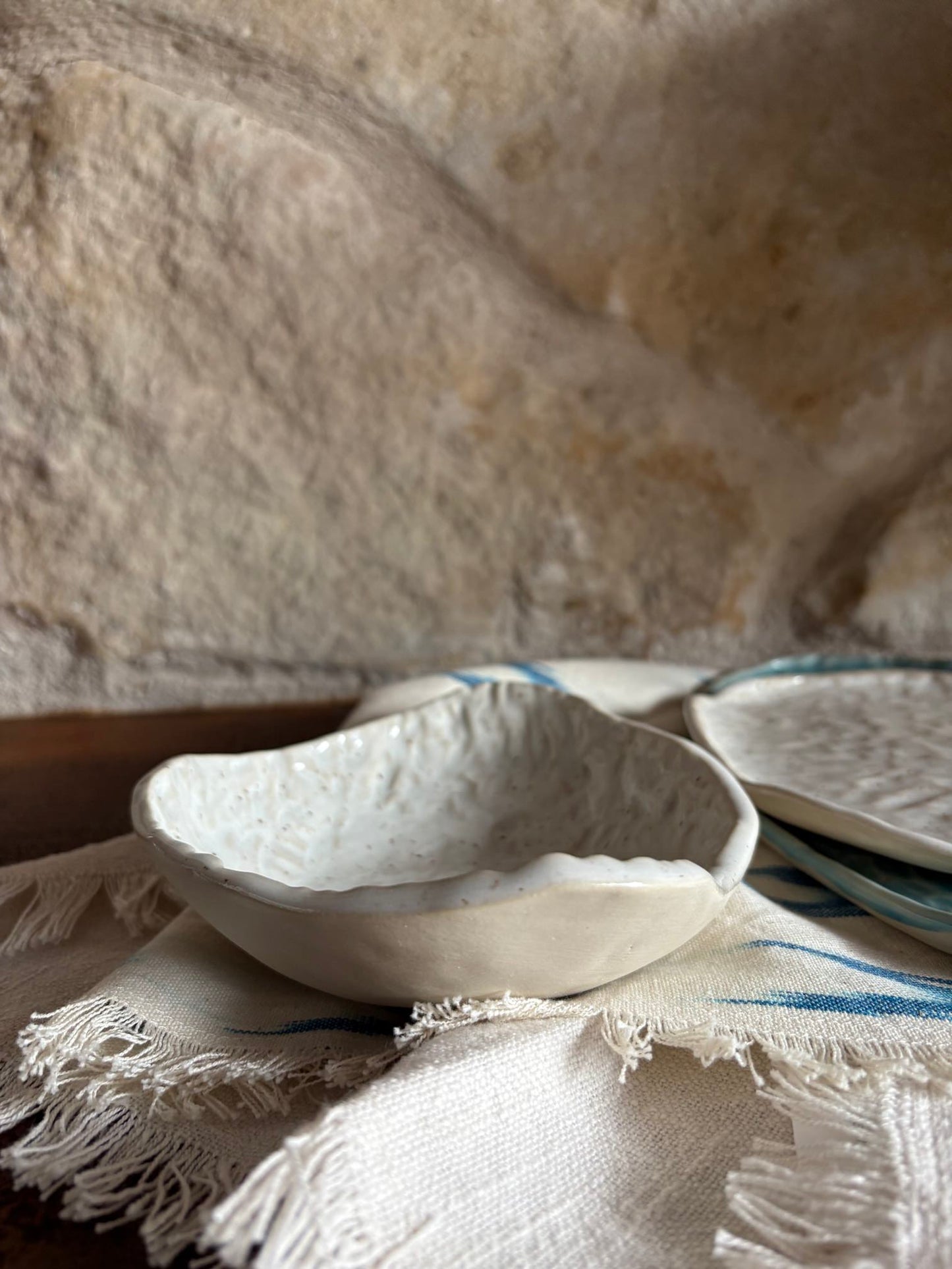 The Mar Collection | Side view of Pyrite White Pebble Dash Serving Bowls | Tor Pottery