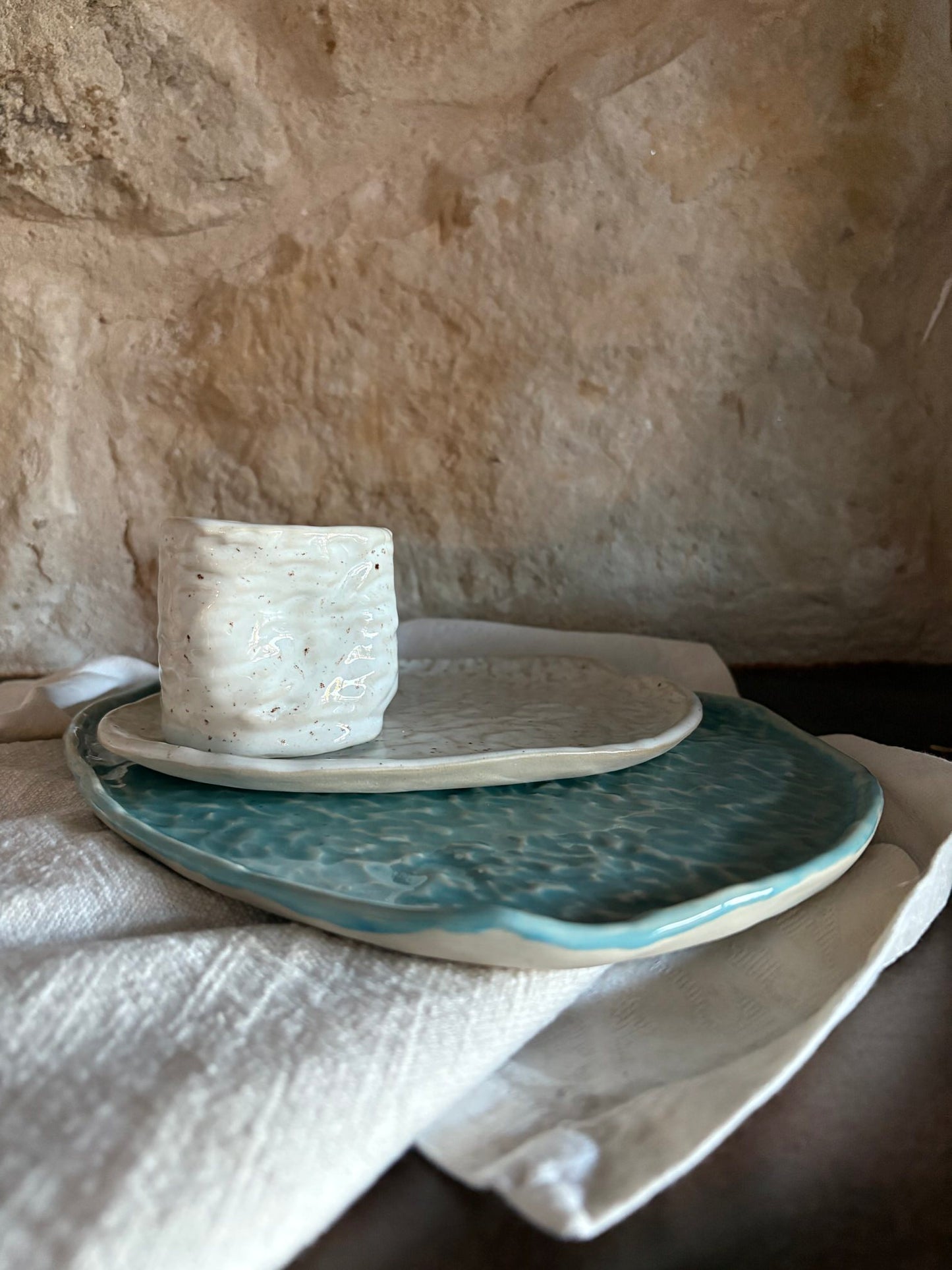 The Mar Collection | Pyrite White and Aqua Dining Plates and Mugs | Tor Pottery